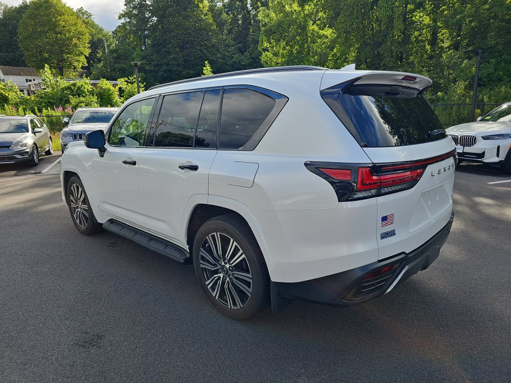 Used 2023 Lexus LX 600 4WD w/ Appearance Package image 7