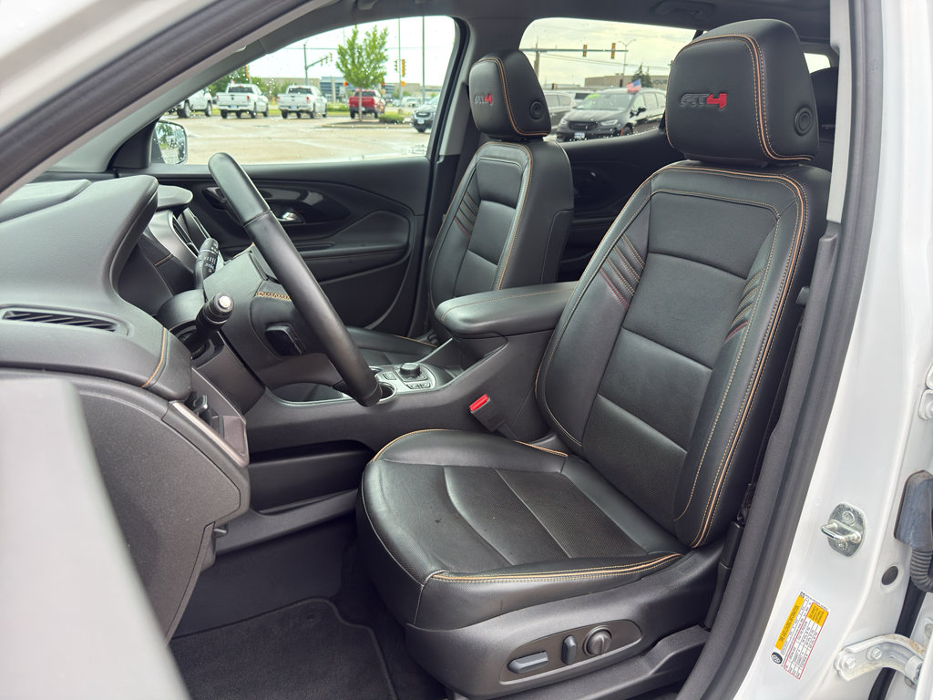 Used 2023 GMC Terrain AT4 w/ Tech Package AWD/4WD image 11