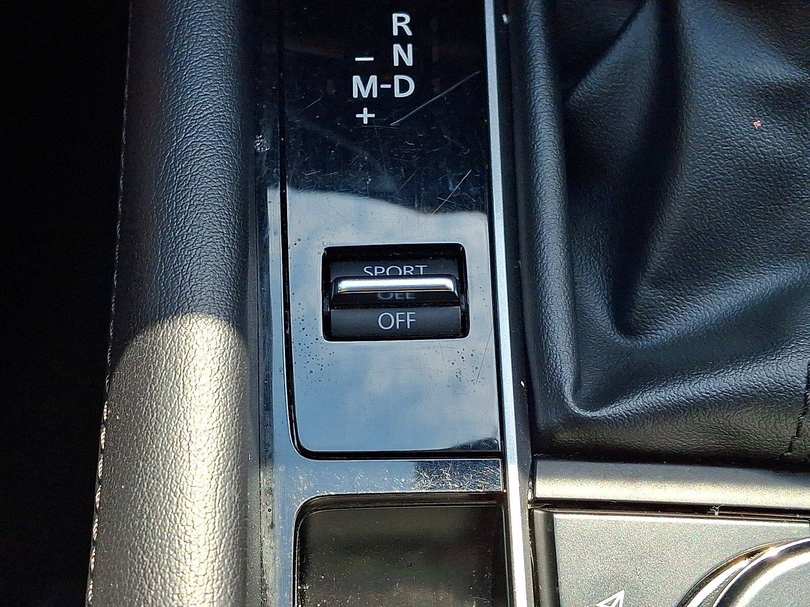 Used 2024 MAZDA MAZDA3 s FWD image 24
