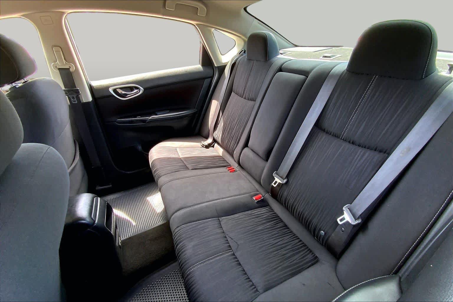 Used 2018 Nissan Sentra SV FWD image 18