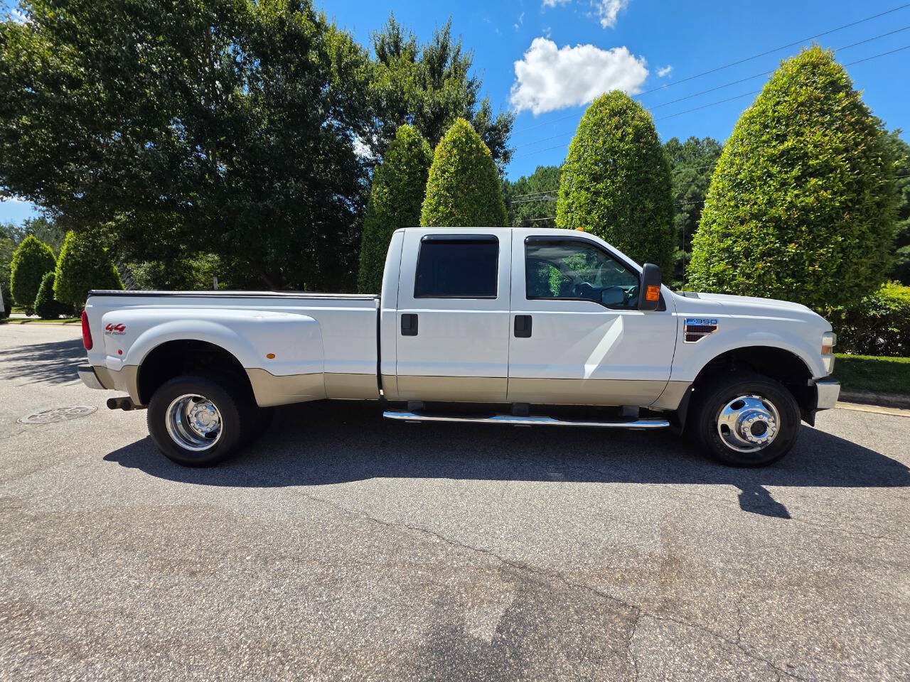 Used 2009 Ford F350 Lariat AWD/4WD image 9