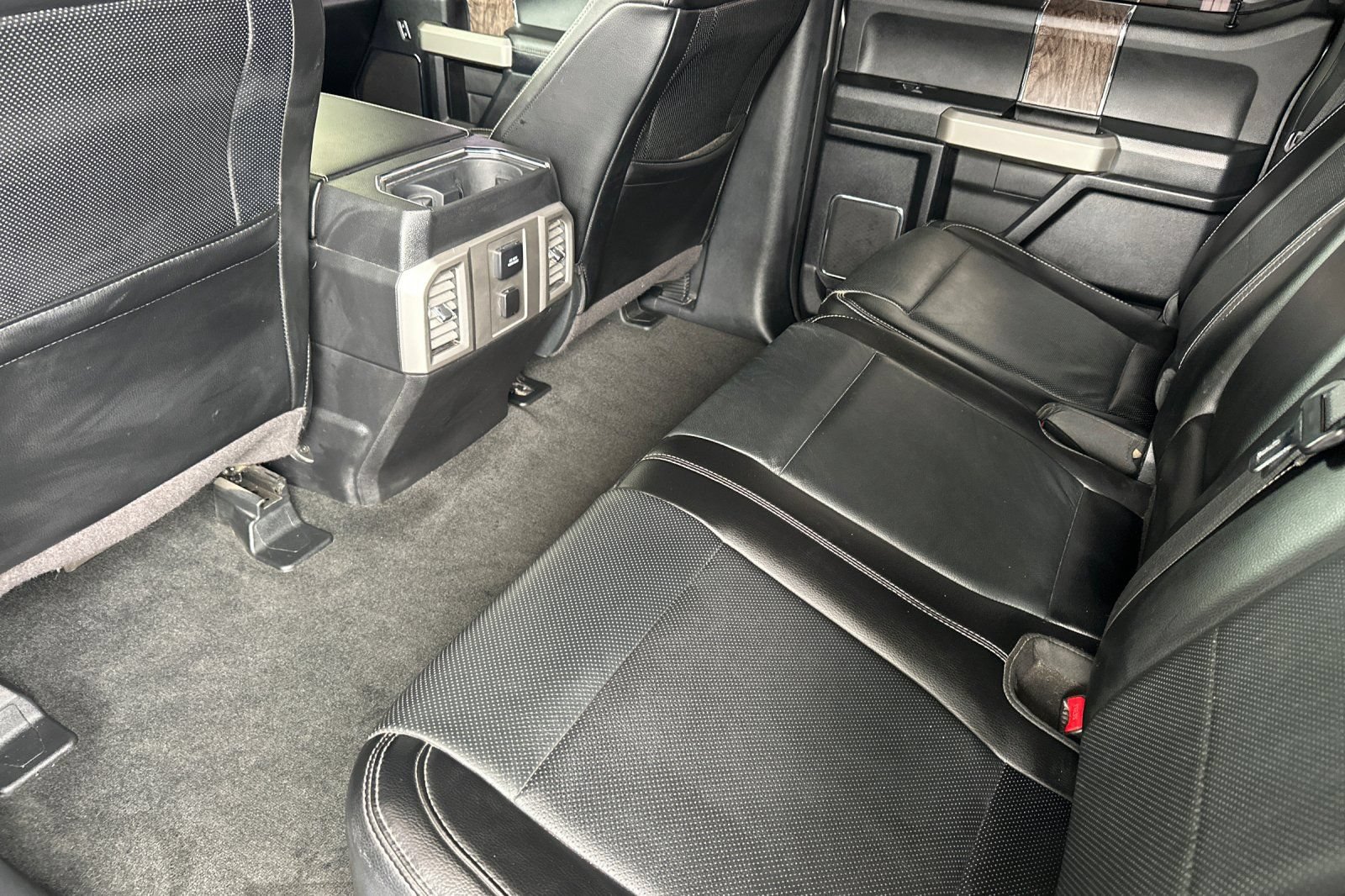 Used 2017 Ford F250 Lariat w/ Lariat Ultimate Package AWD/4WD image 11