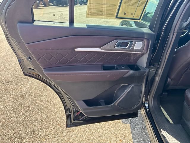 Certified 2025 Ford Explorer Platinum w/ LUX Leather Package AWD/4WD image 63
