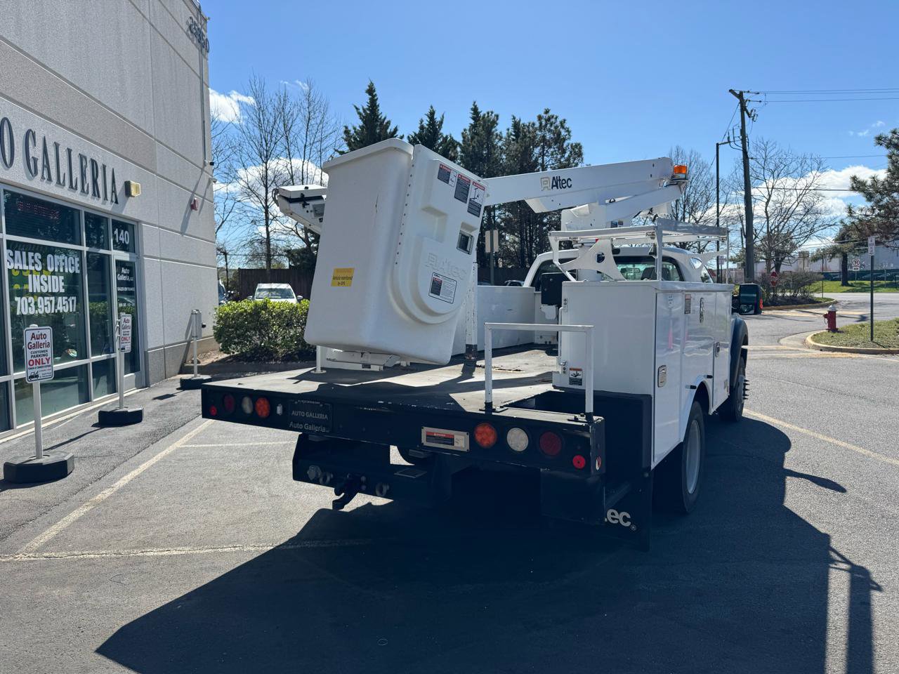 Used 2015 Ford F450 XL w/ Power Equipment Group image 18