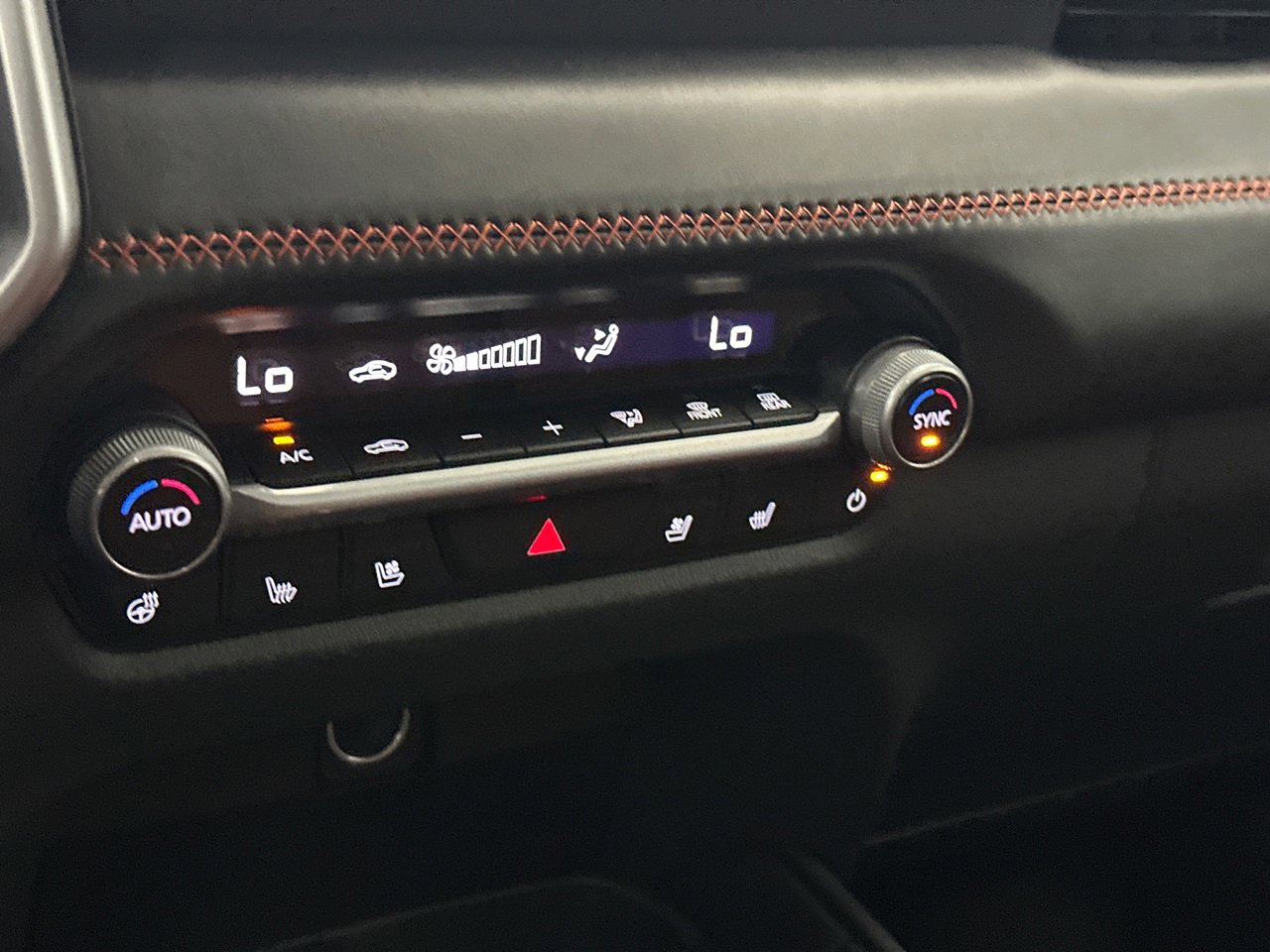 Certified 2025 MAZDA CX-50 Meridian Edition w/ Apex Package image 29