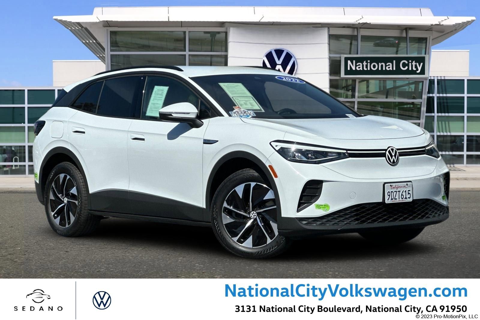 Certified 2022 Volkswagen ID.4 Pro AWD/4WD image 1