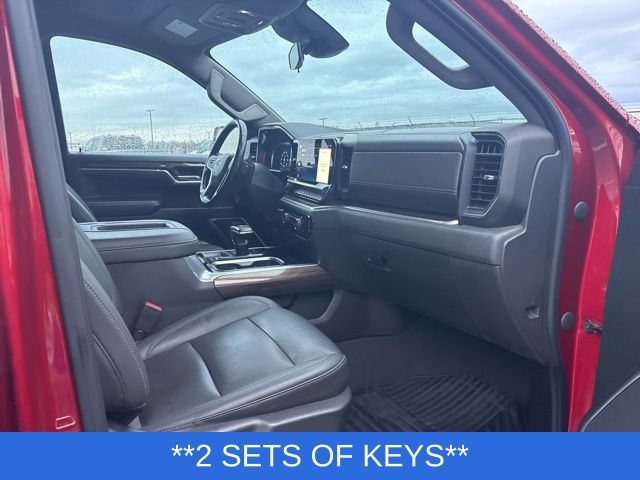 Used 2022 Chevrolet Silverado 1500 RST w/ Convenience Package II AWD/4WD image 10