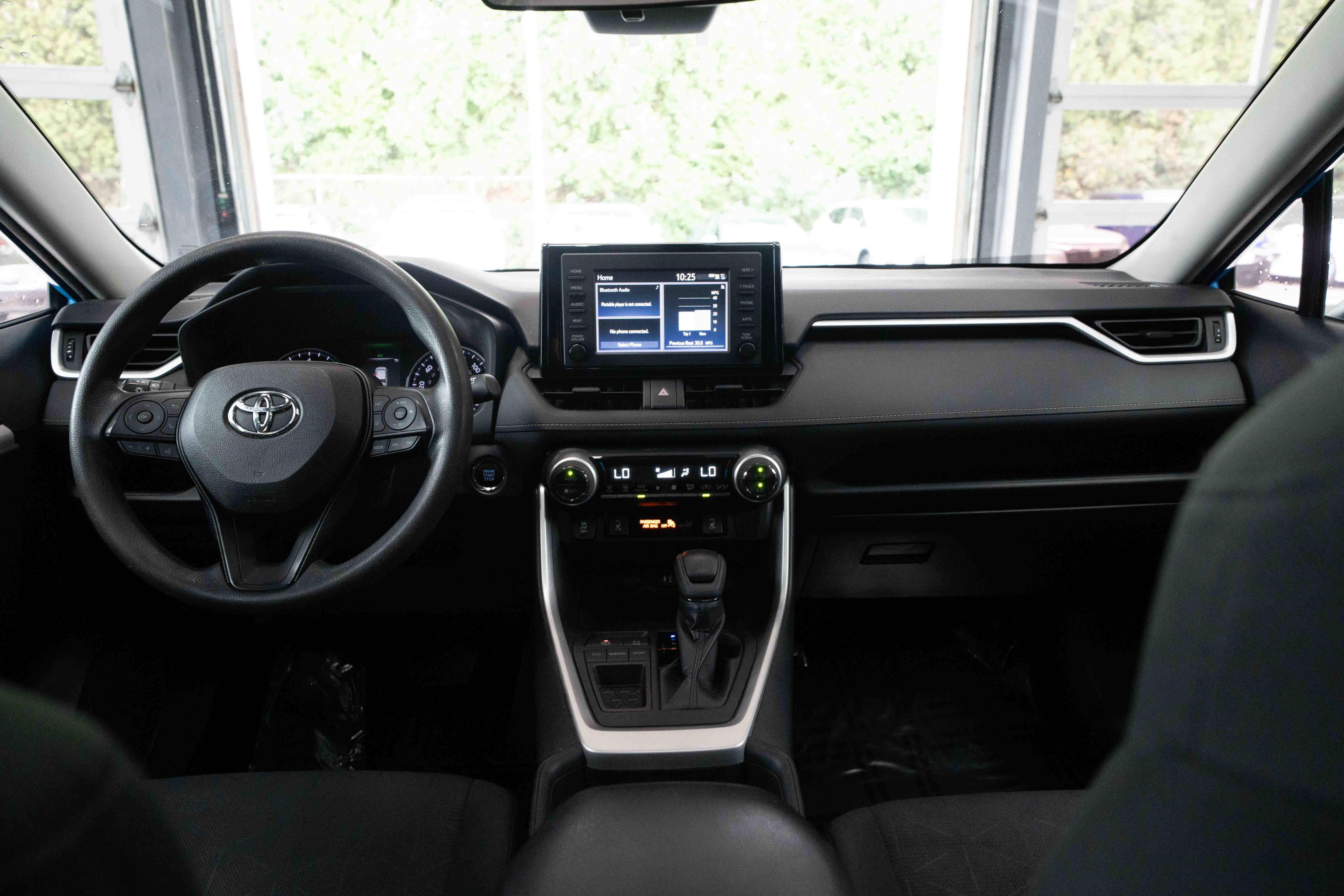Used 2019 Toyota RAV4 XLE FWD image 20