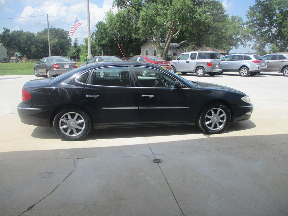 Used 2005 Buick LaCrosse CXS w/ Gold Convenience Package FWD image 2
