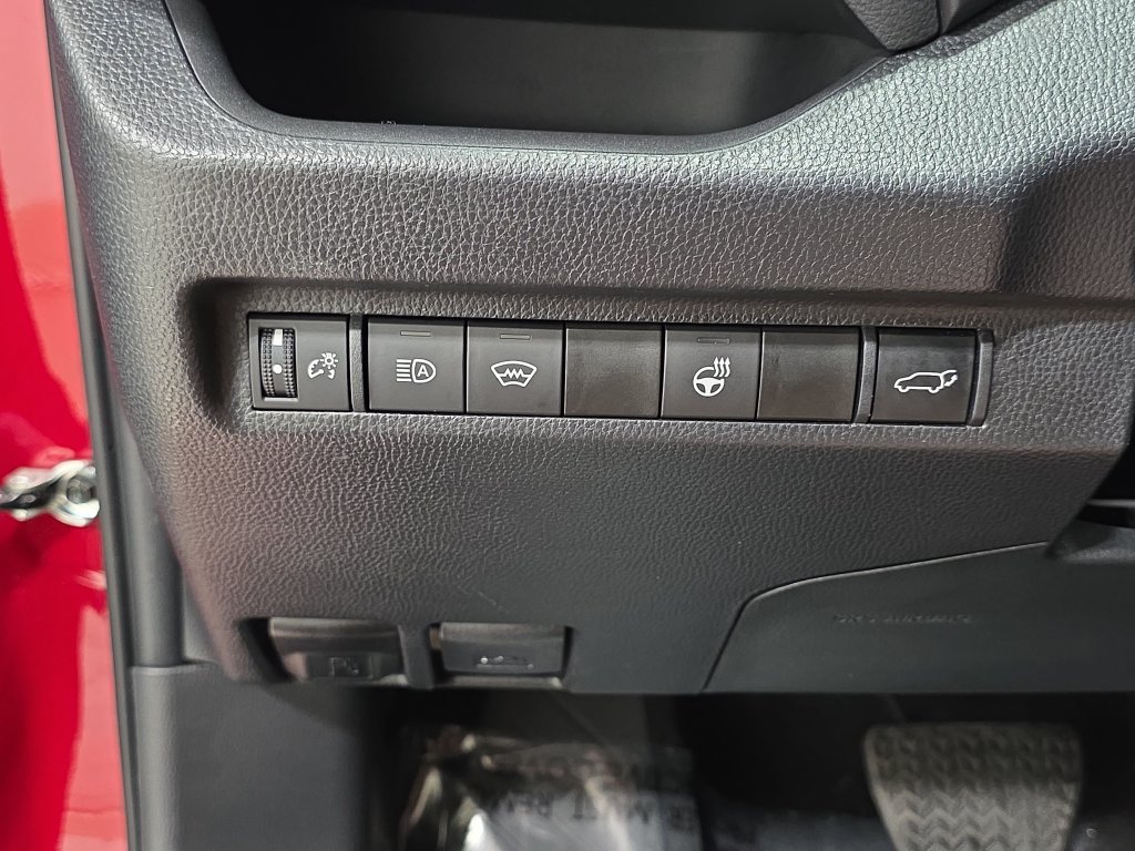 Used 2024 Toyota RAV4 XLE w/ Convenience Package AWD/4WD image 26
