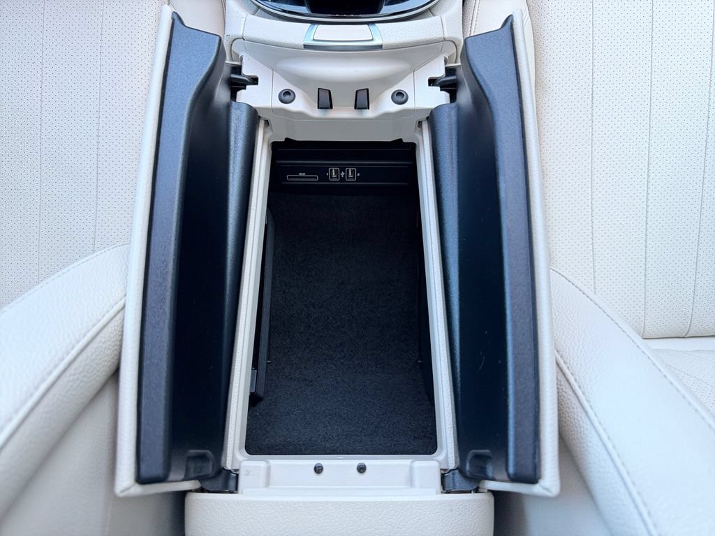 Used 2018 Mercedes-Benz E 300 image 29