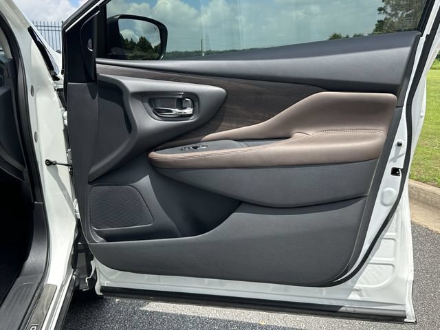 Certified 2024 Nissan Murano Platinum w/ Cargo Package AWD/4WD image 16