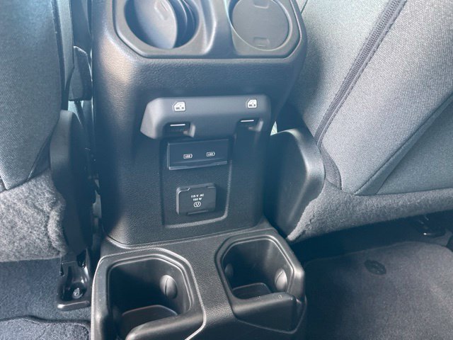 Used 2024 Jeep Wrangler Unlimited Sahara AWD/4WD image 21