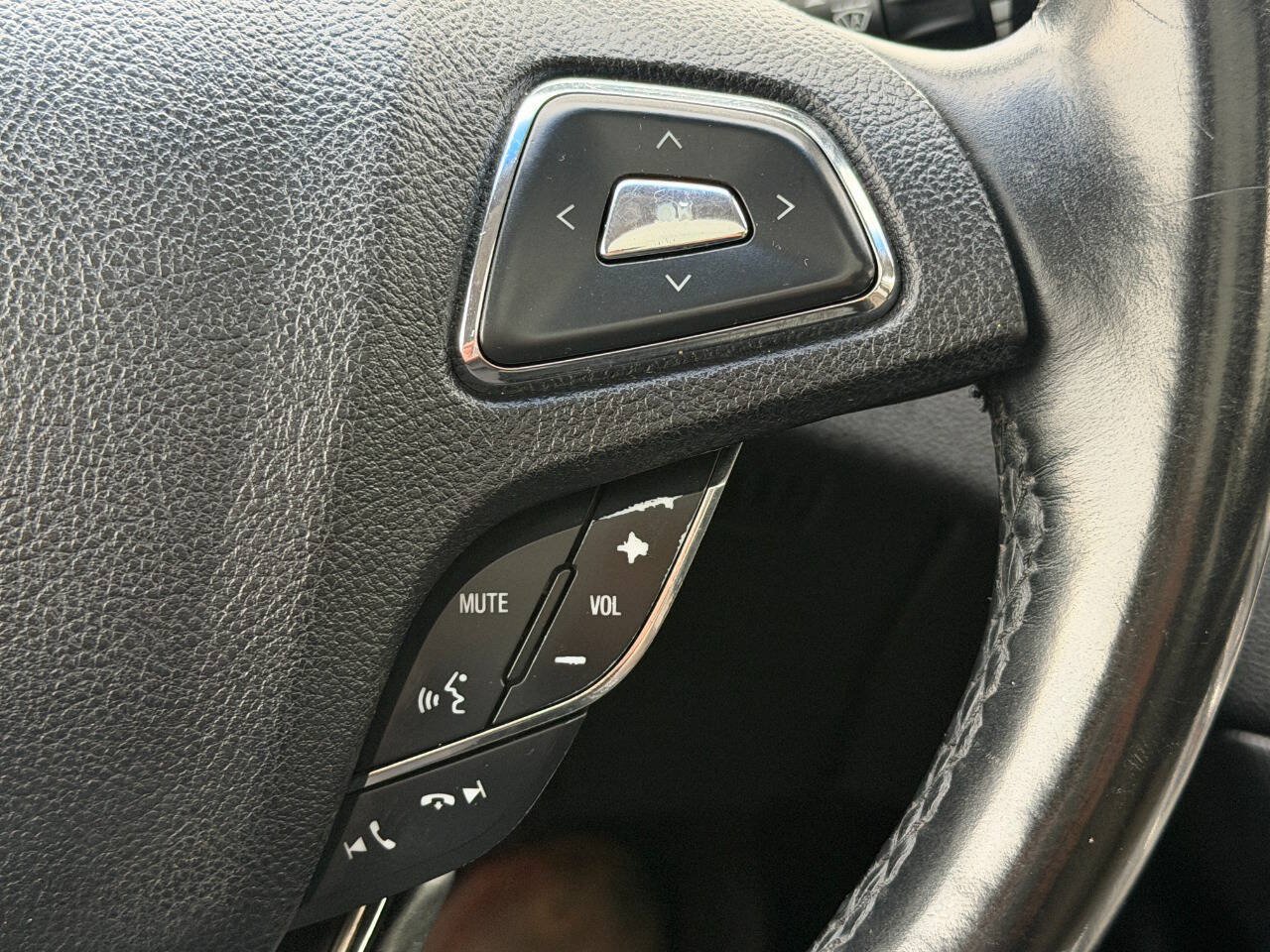 Used 2015 Lincoln MKZ Hybrid w/ Equipment Group 202A Reserve FWD image 34