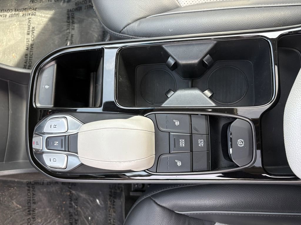 Used 2020 Hyundai Ioniq Limited image 16
