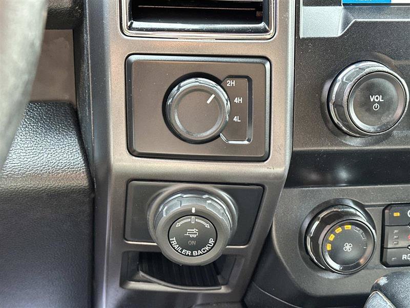 Used 2019 Ford F150 XLT w/ Equipment Group 302A Luxury AWD/4WD image 16