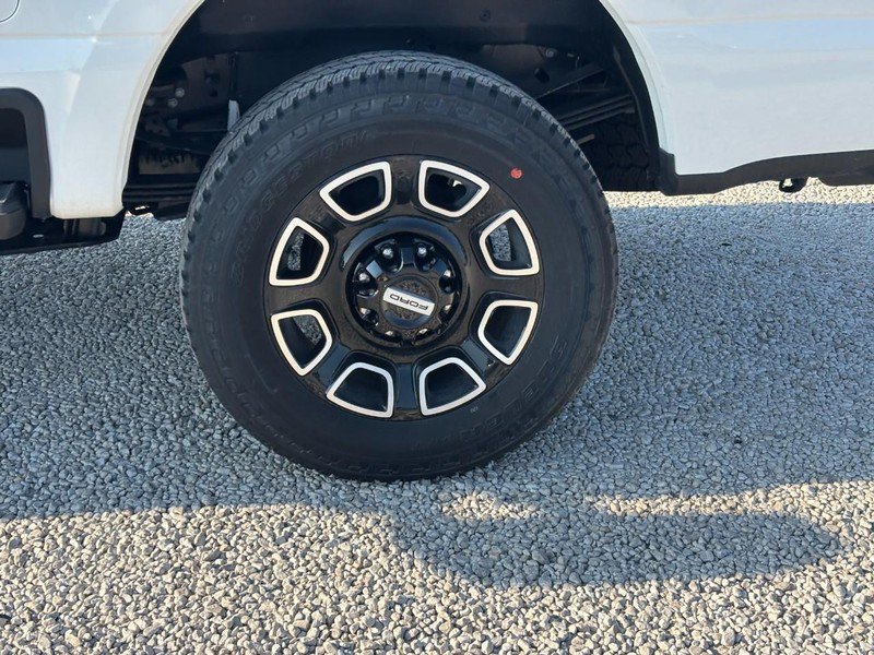 New 2026 Ford F250 Platinum AWD/4WD image 12