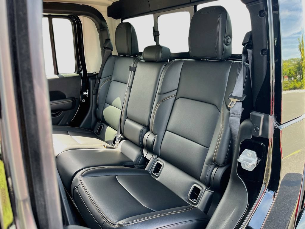 New 2026 Jeep Gladiator Sport AWD/4WD image 23