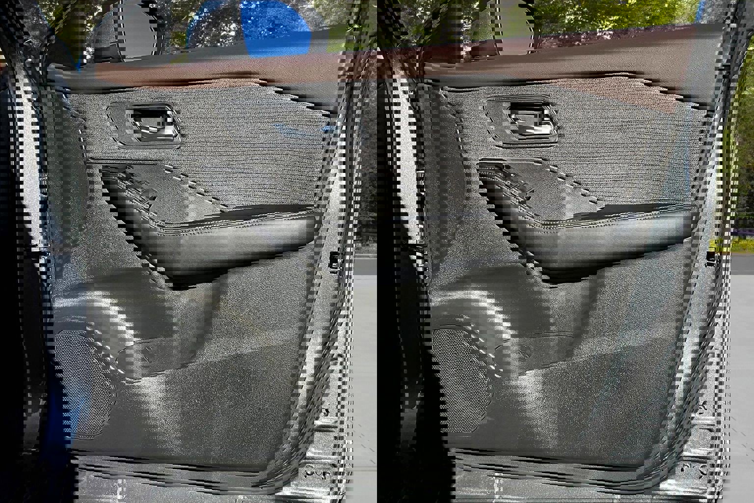 Used 2023 Nissan Rogue SV image 31