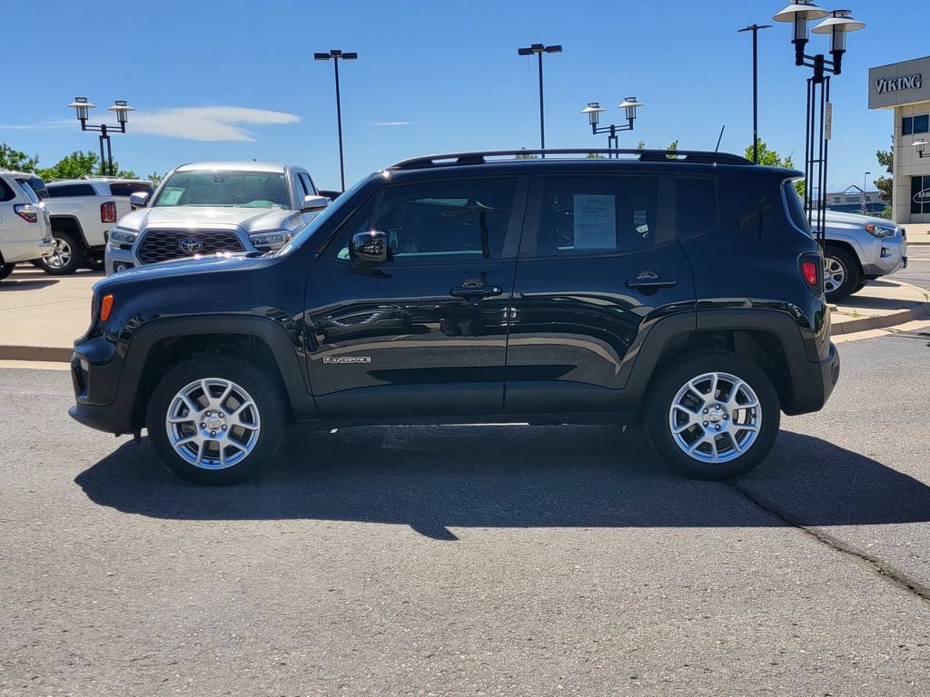 Used 2019 Jeep Renegade Latitude w/ Cold Weather Group AWD/4WD image 7