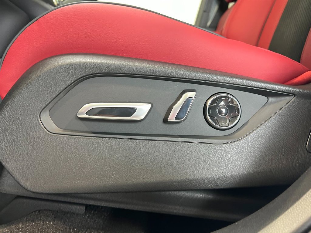 New 2026 Acura RDX w/ Advance Package AWD/4WD image 16