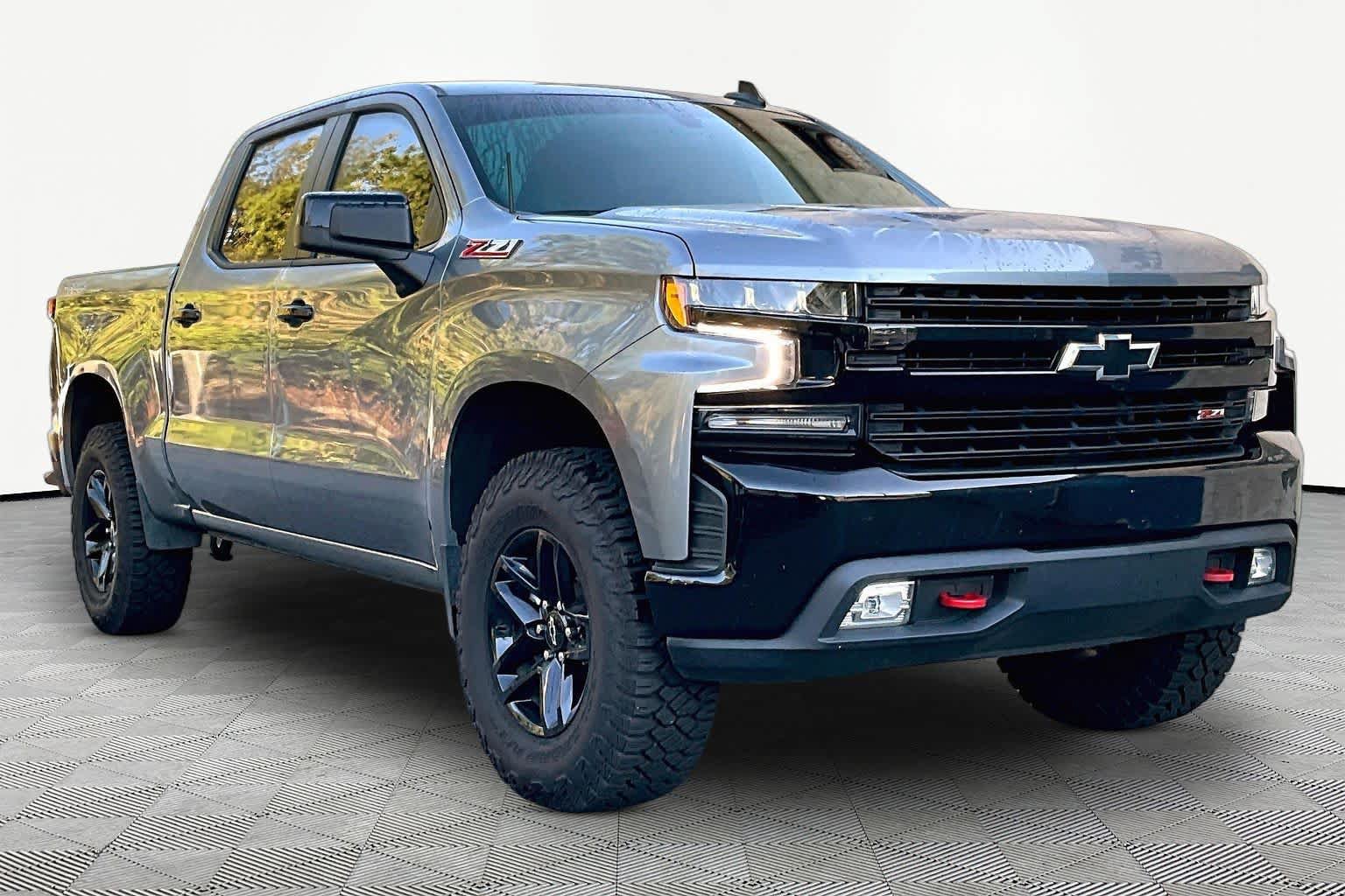 Used 2021 Chevrolet Silverado 1500 LT Trail Boss w/ Convenience Package II AWD/4WD image 3