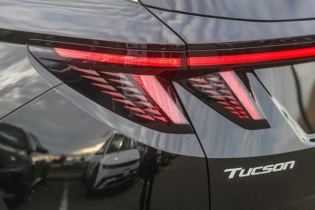 Certified 2025 Hyundai Tucson SEL AWD/4WD image 10