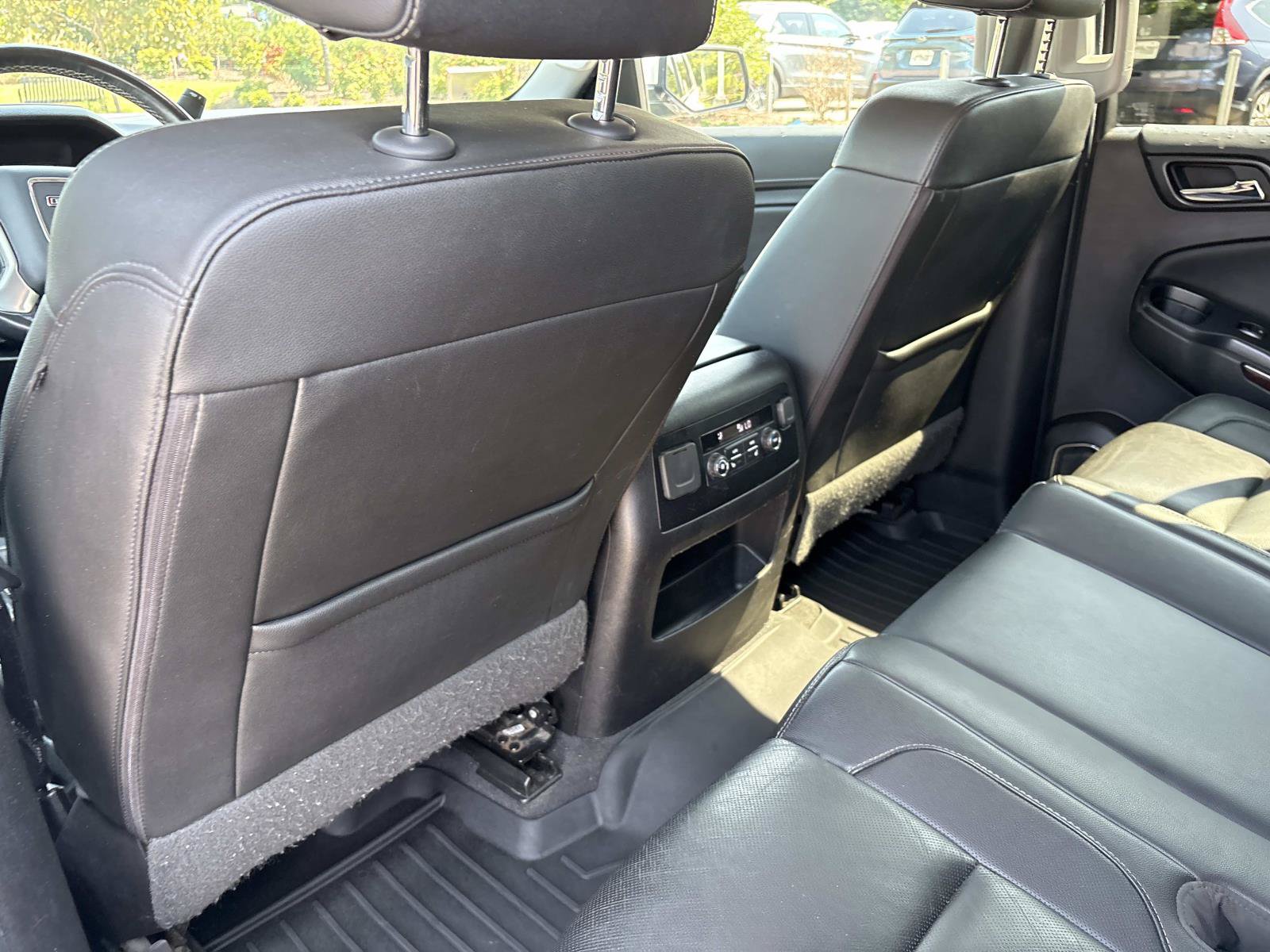 Used 2019 GMC Yukon SLT AWD/4WD image 32
