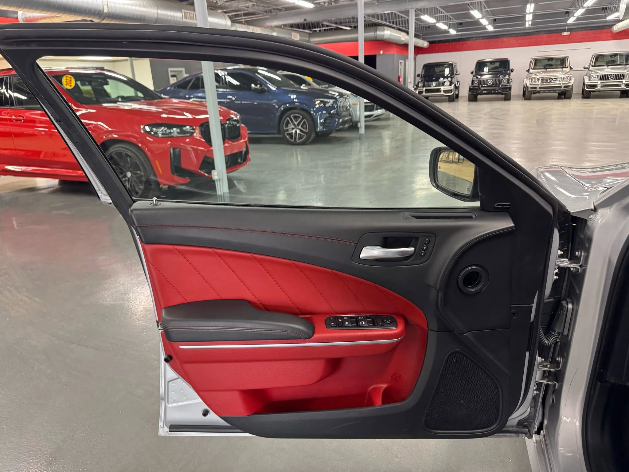 Used 2022 Dodge Charger Scat Pack w/ Plus Group RWD image 13