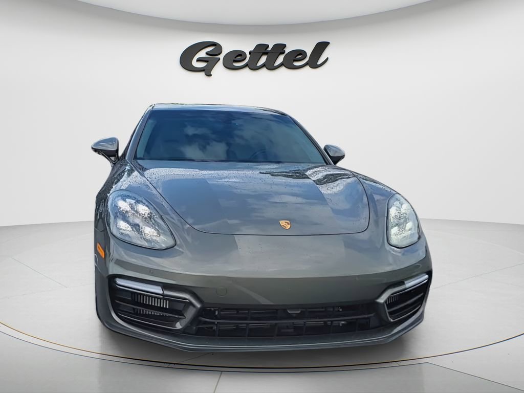 Used 2022 Porsche Panamera GTS image 2