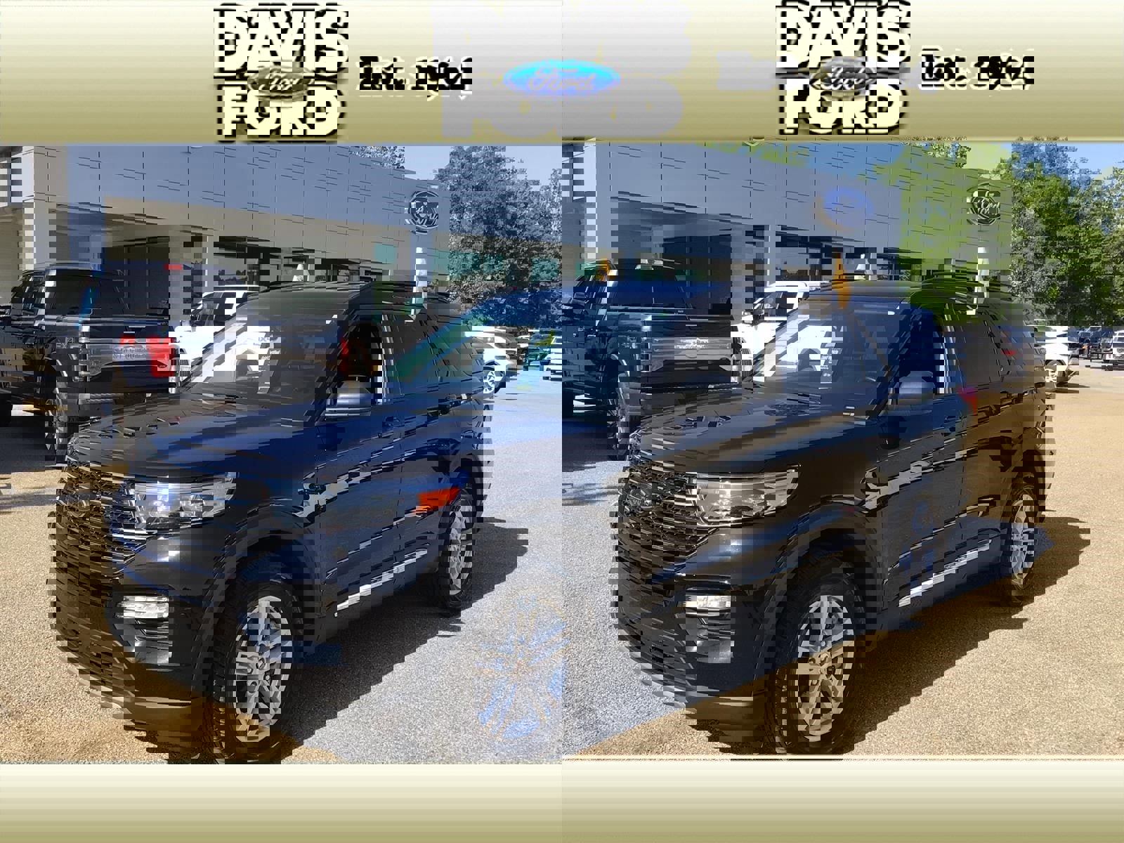 Certified 2023 Ford Explorer XLT w/ Equipment Group 202A image 1