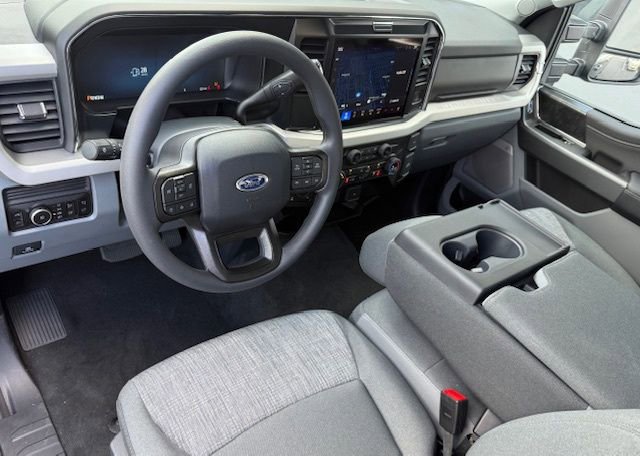 New 2026 Ford F250 4x4 Crew Cab Super Duty image 13