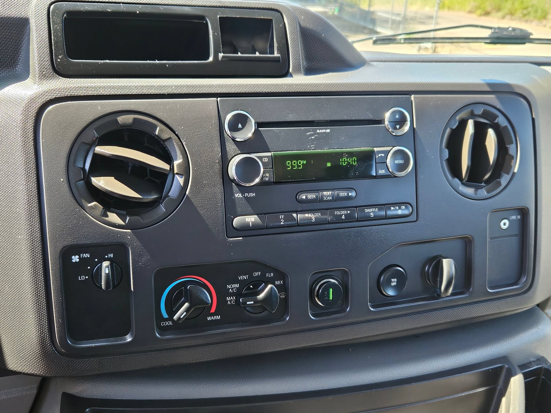 Used 2012 Ford E-150 and Econoline 150 Wagon w/ PWR Windows & Locks Group RWD image 19