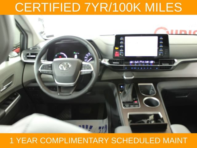 Used 2022 Toyota Sienna XLE FWD image 19