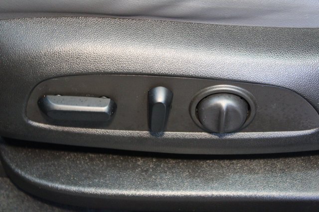 Used 2021 Buick Enclave Essence image 19