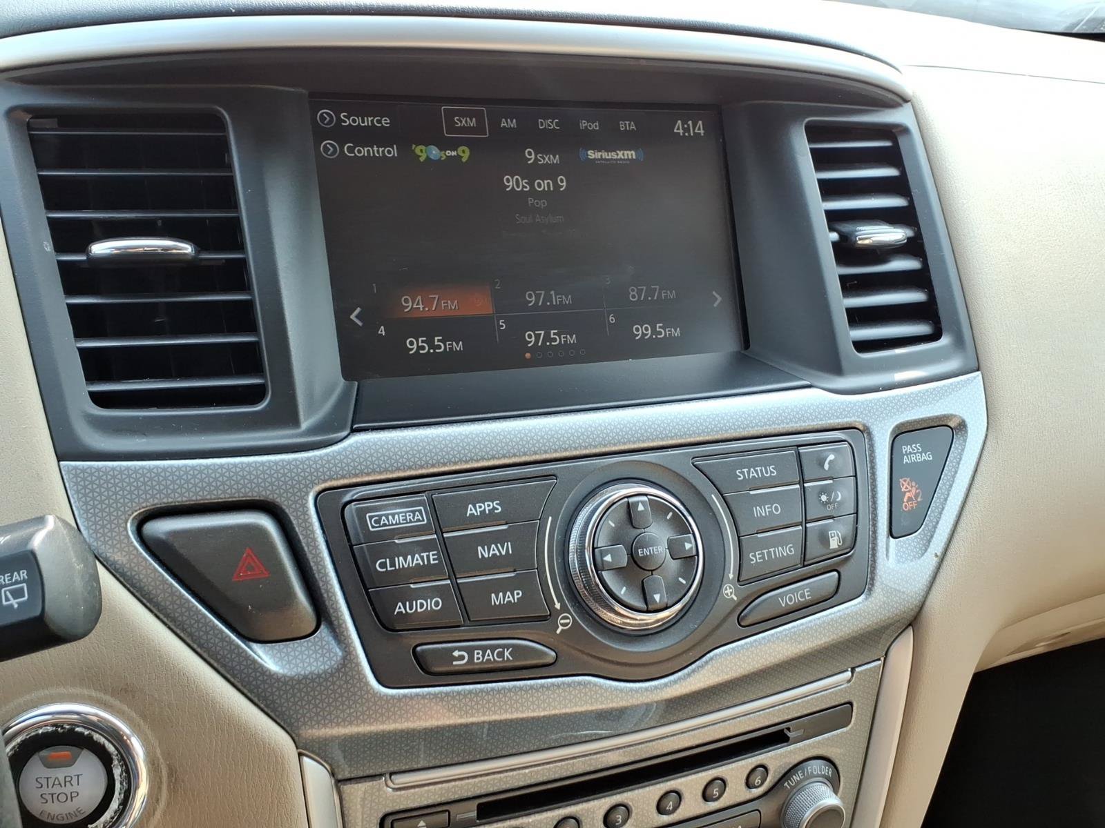 Used 2019 Nissan Pathfinder SL FWD image 19