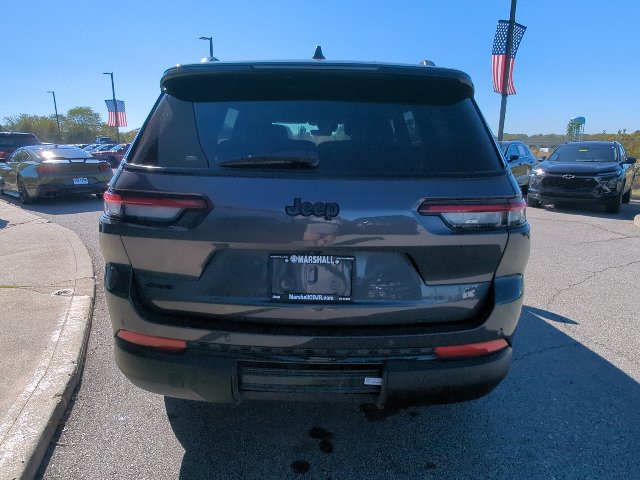 Used 2025 Jeep Grand Cherokee L Altitude AWD/4WD image 31