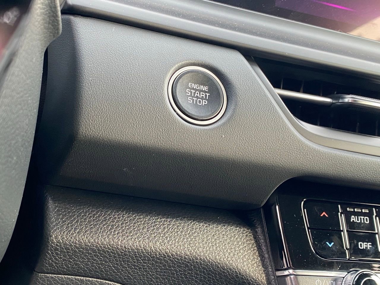 New 2026 Kia Seltos EX image 17