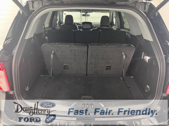 Used 2023 Ford Explorer XLT w/ Equipment Group 202A image 32