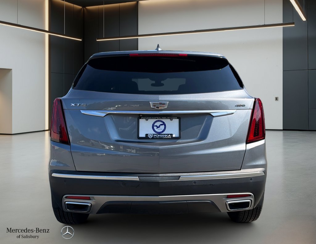Used 2021 Cadillac XT5 Premium Luxury w/ LPO, Floor Liner Package FWD image 5