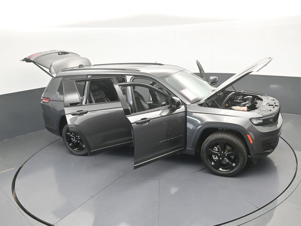 Used 2023 Jeep Grand Cherokee L Laredo AWD/4WD image 69