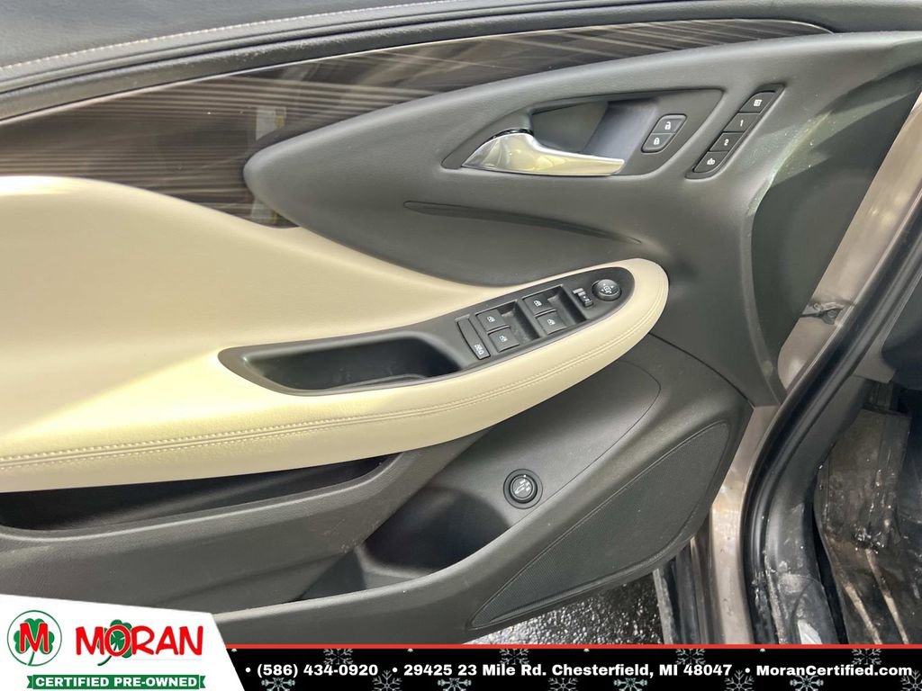Used 2019 Buick Envision Essence image 13