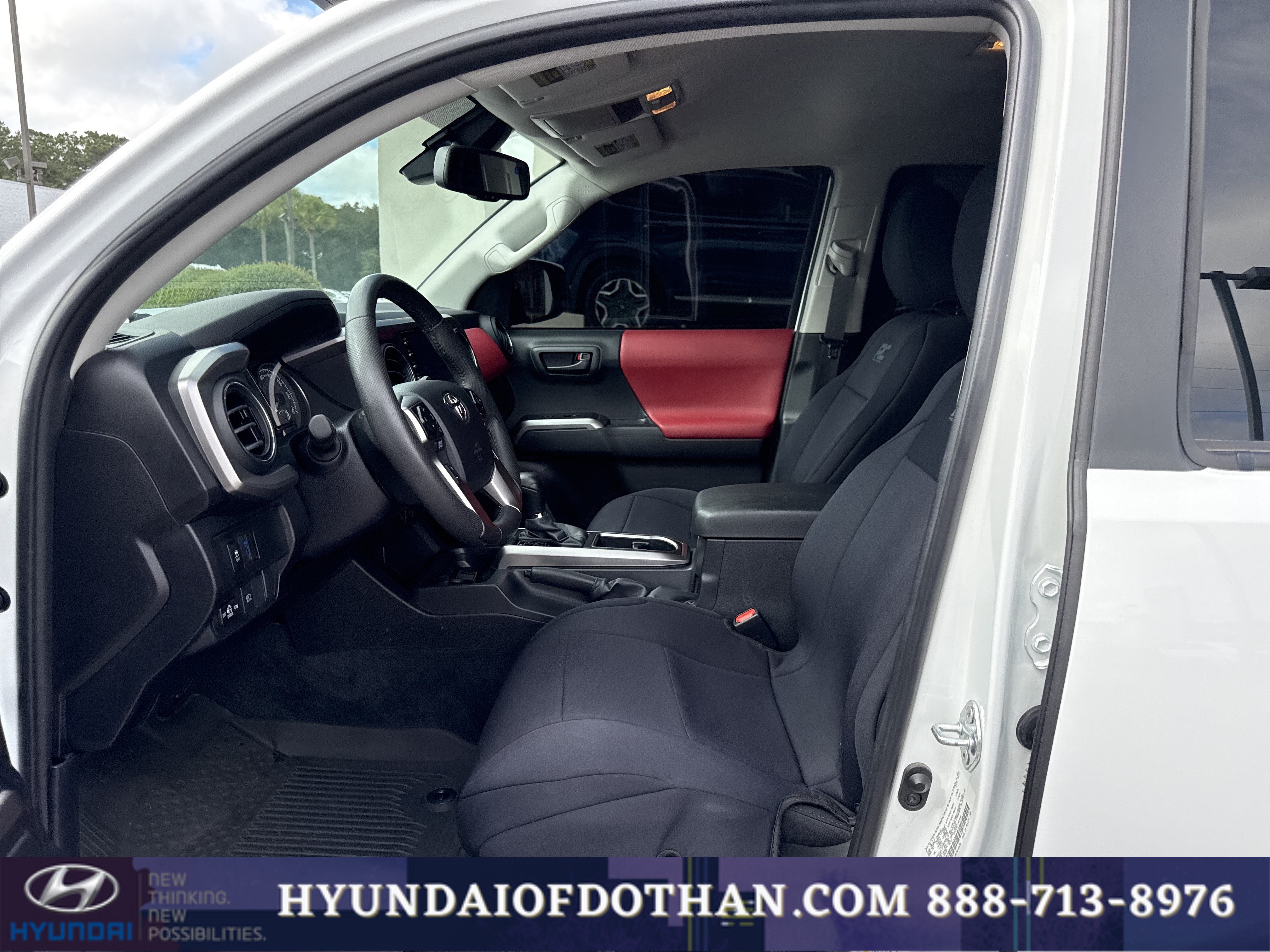 Used 2023 Toyota Tacoma SR5 w/ Technology Package AWD/4WD image 10