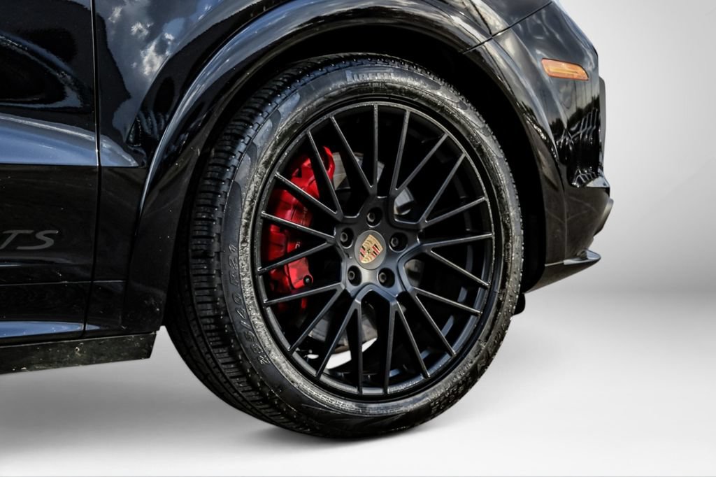 Used 2022 Porsche Cayenne GTS AWD/4WD image 66