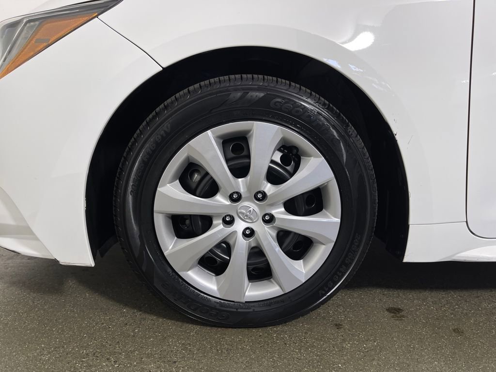 Certified 2024 Toyota Corolla LE FWD image 11