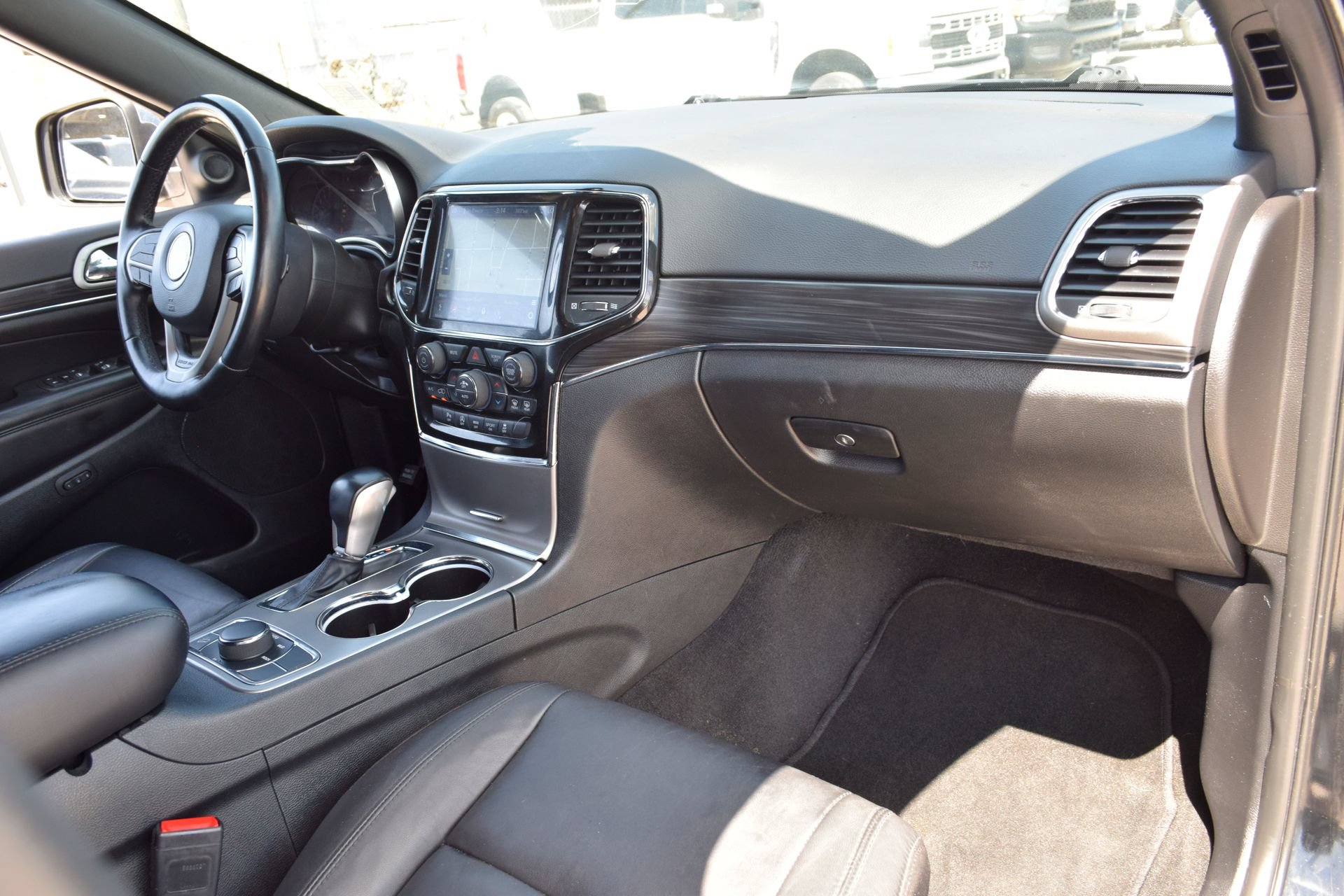 Used 2022 Jeep Grand Cherokee Limited AWD/4WD image 22