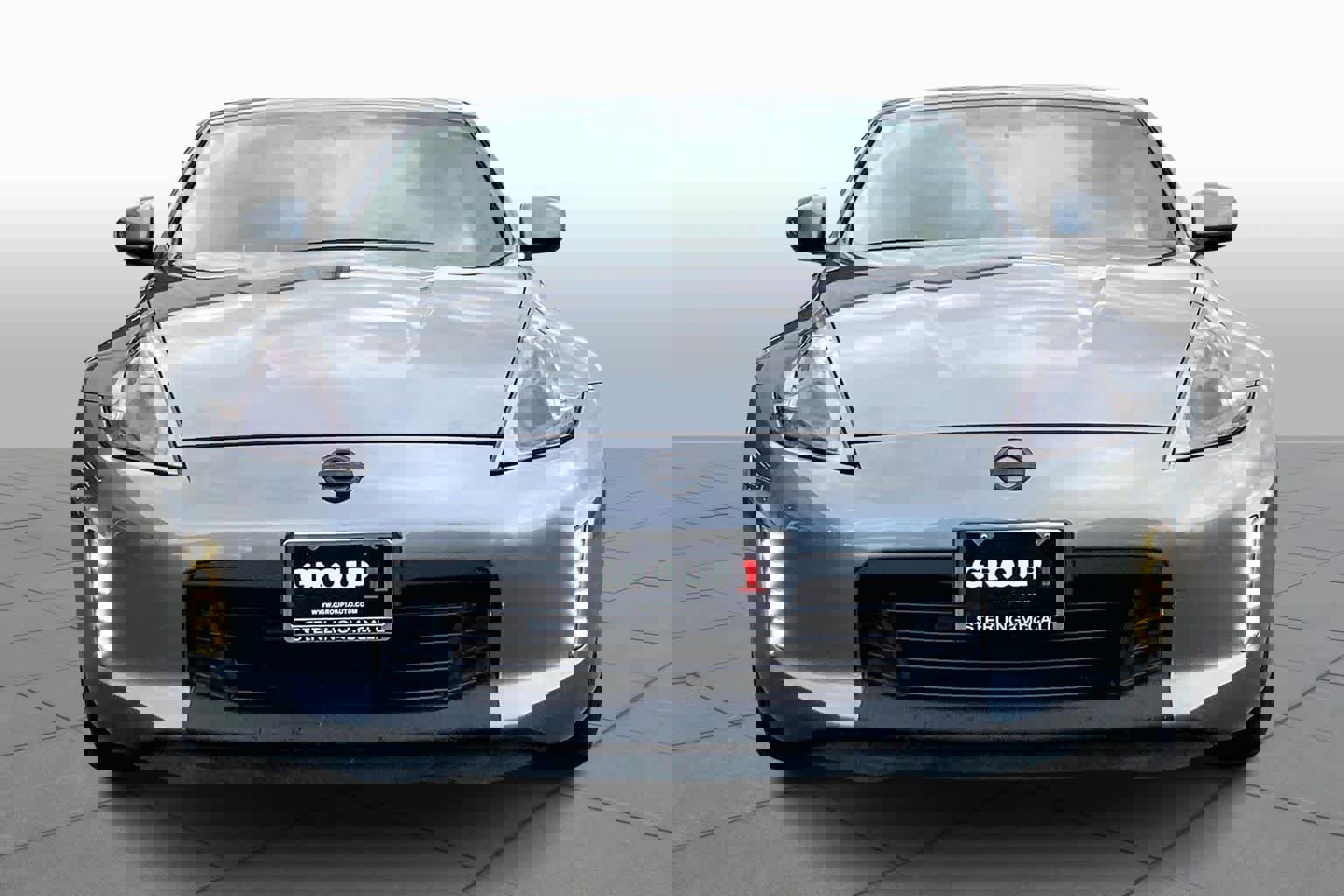 Used 2016 Nissan 370Z w/ Sport Package image 4