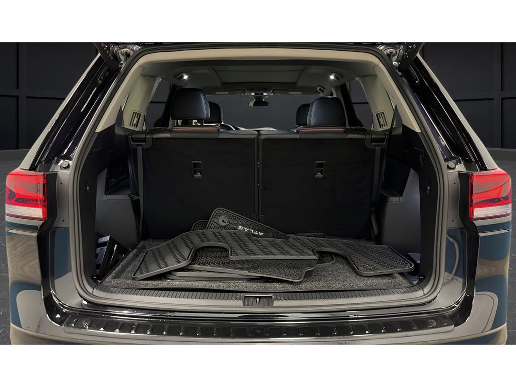 Used 2024 Volkswagen Atlas Peak Edition SEL AWD/4WD image 28