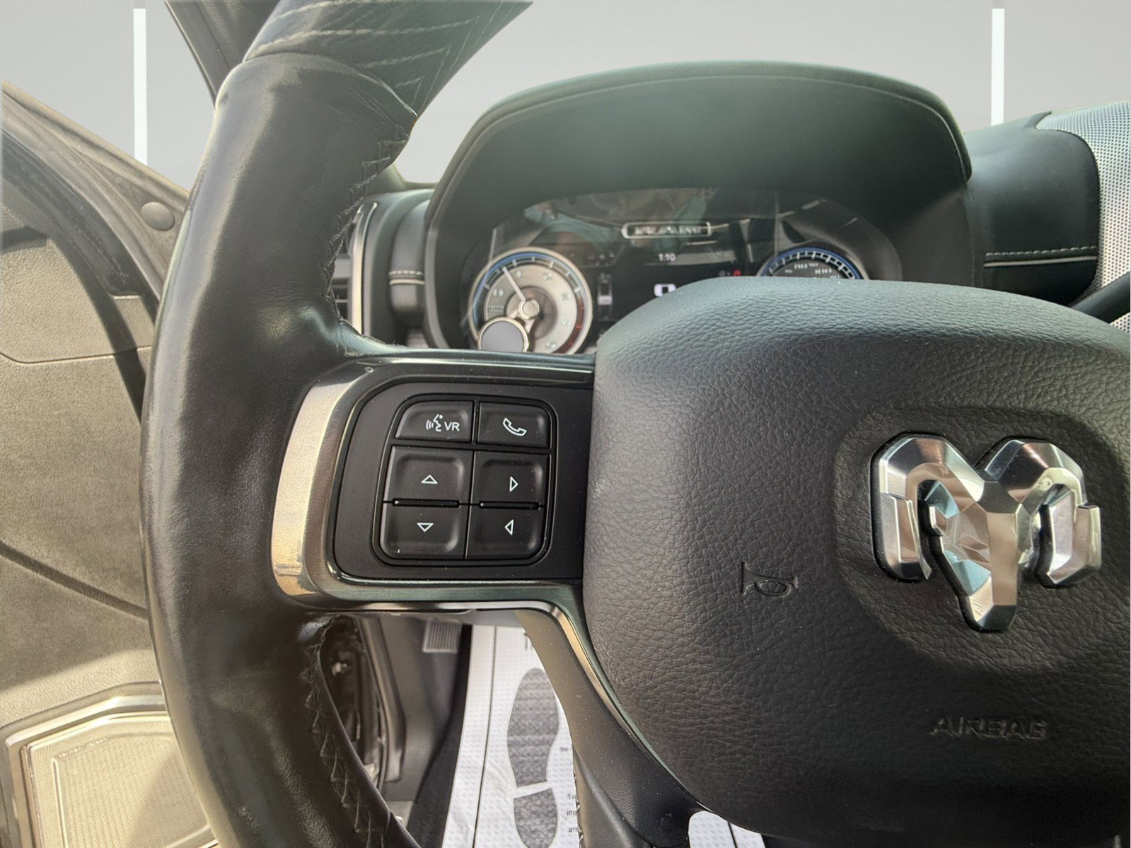 Used 2019 RAM 2500 Limited image 21