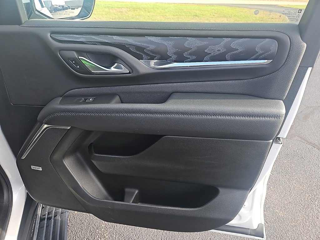 Used 2022 GMC Yukon Denali w/ Denali Premium Package image 34